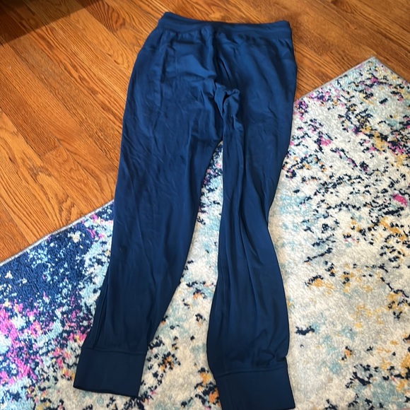 Iululemon Ready to Rulu Joggers - Picture 2 of 6